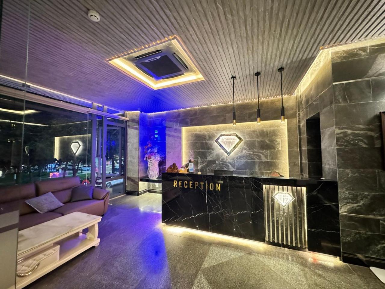 Y Linh Hotel Quy Nhon Exterior foto